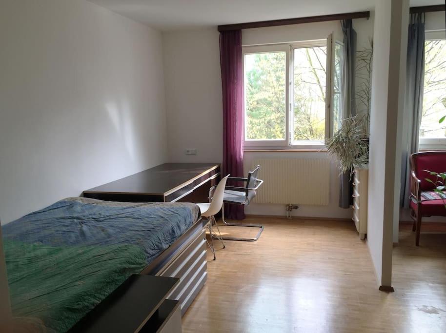 Room In Maisonette With Garden, Parking Place เวียนนา ภายนอก รูปภาพ