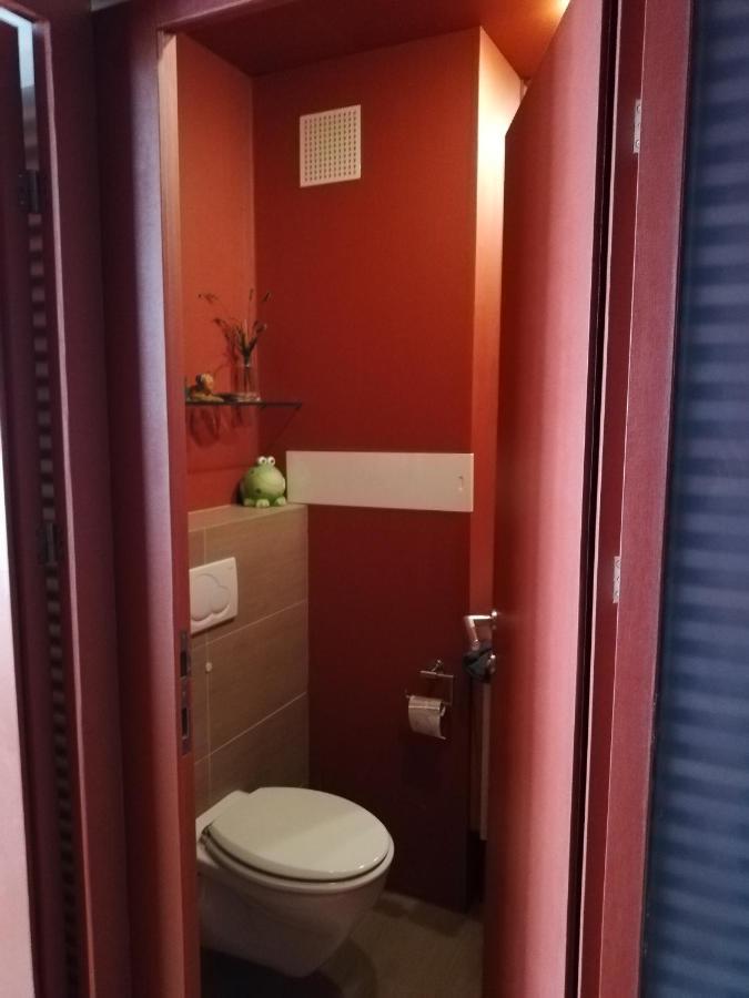 Room In Maisonette With Garden, Parking Place เวียนนา ภายนอก รูปภาพ