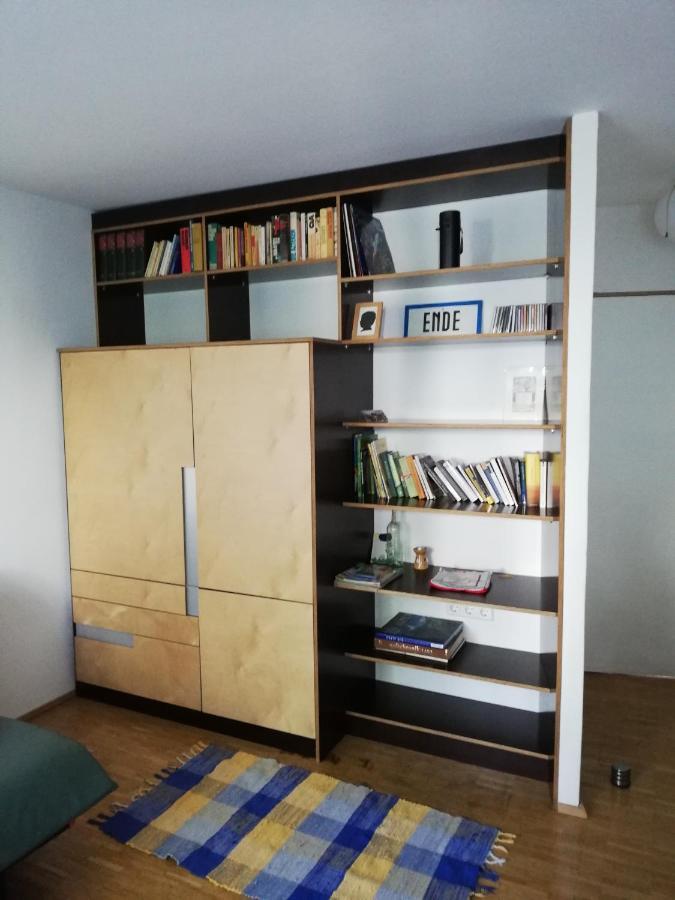 Room In Maisonette With Garden, Parking Place เวียนนา ภายนอก รูปภาพ
